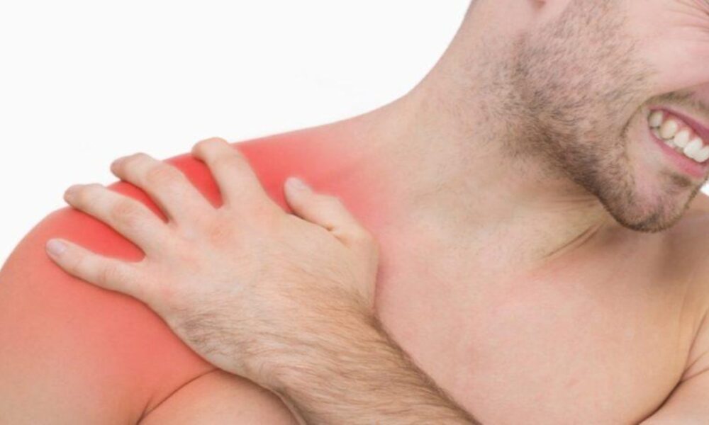 Health- हर समय हाथों और कंधों में दर्द होना किस बीमारी का लक्षण है?