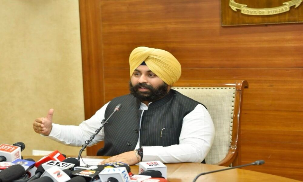 पंजाब के 5012 स्कूलों को मिलेंगे 38649 नए कंप्यूटर, मान सरकार ने की 400 करोड़ के प्रोजेक्ट की घोषणा