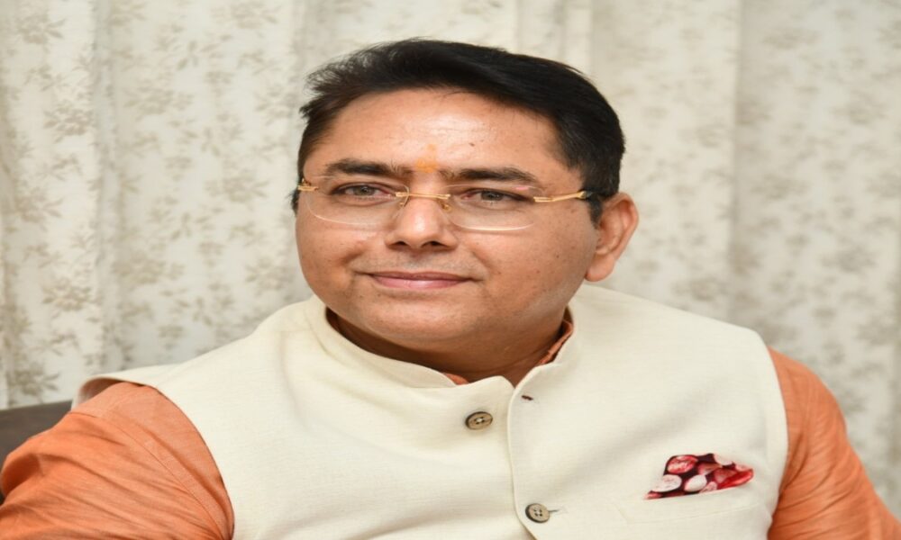 Aman Arora ने मजीठिया की जमानत पर कहा: कानून, सबूत और सच्चाई राजनीतिक जश्न से कहीं अधिक शक्तिशाली हैं।