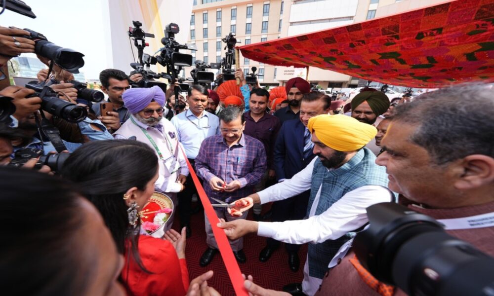 पंजाब प्रोग्रेसिव समिट का आज आखिरी दिन:CM समेत कई कंपनियों के प्रतिनिधि रहेंगे मौजूद, दो दिन हुआ करोड़ों का निवेश