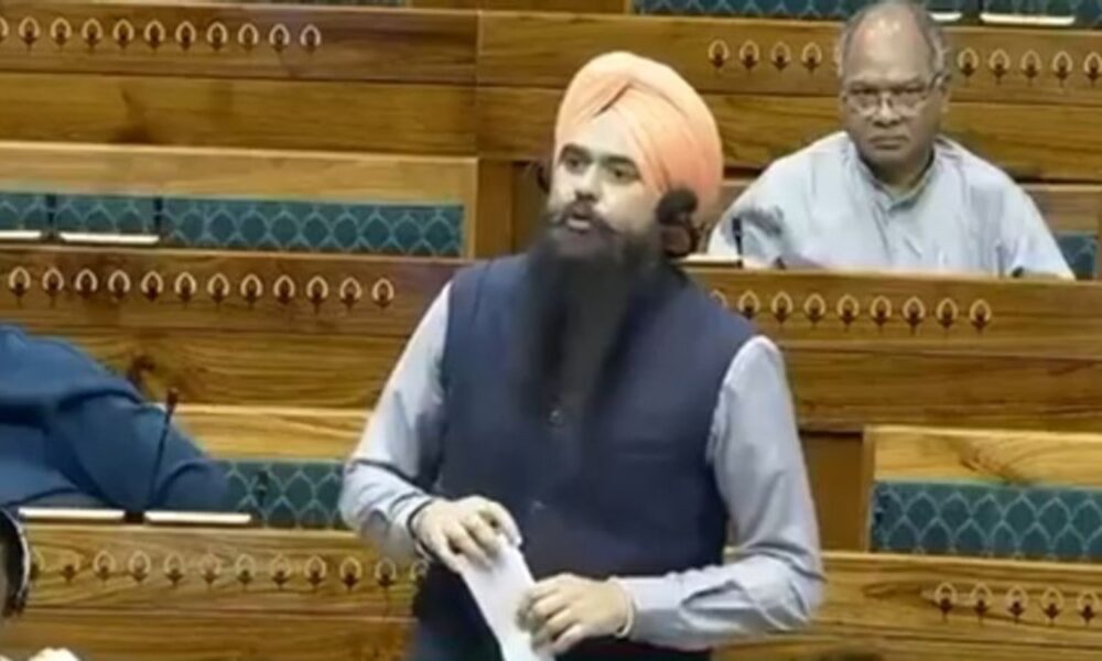 AAP सांसद मलविंदर कंग ने लोकसभा में पंजाब के फसल विविधीकरण का उठाया मुद्दा, विशेष पैकेज की मांग की