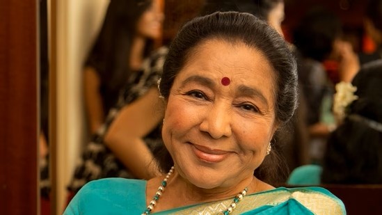 राजकीय सम्मान के साथ दी जाएगी सुरों की रानी को अंतिम विदाई, मुंबई में उमड़ा जनसैलाब