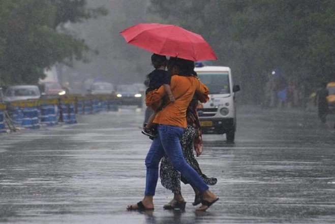 क्यों पड़ रही है अप्रैल में उत्तर भारत में बेमौसम बारिश और ठंड ? जानिए इसके पीछे की असली वजहें
