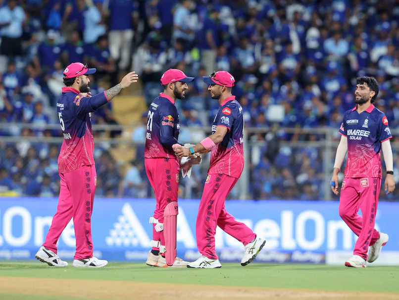 राजस्थान ने मुंबई को हराकर प्लेऑफ टिकट किया पक्का, IPL 2026 की चारों टीमें फाइनल