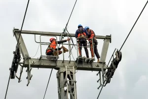 गुलमर्ग रोपवे में 300 लोग फंसे, लेकिन क्या आपको पता है केबल कार की असली क्षमता कितनी होती है?
