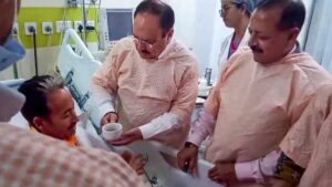 27 दिन बाद सोनम वांगचुक ने खत्म किया आमरण अनशन, लिखित भरोसे के बाद लिया फैसला; शिक्षा मंत्री के इस्तीफे पर अपनाया अलग रुख