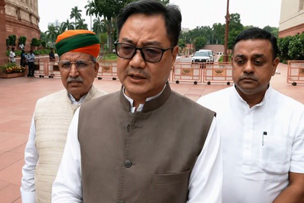छात्र आंदोलन पर संसद में चर्चा को सरकार तैयार, अमित शाह देंगे जवाब; रिजिजू ने विपक्ष से कहा- पहले सुनें, फिर करें विरोध