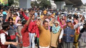 पंजाब में सफाई कर्मचारियों और सरकार के बीच बनी सहमति, हड़ताल समाप्त; वेतन बढ़ाने समेत कई मांगों पर बनी बात