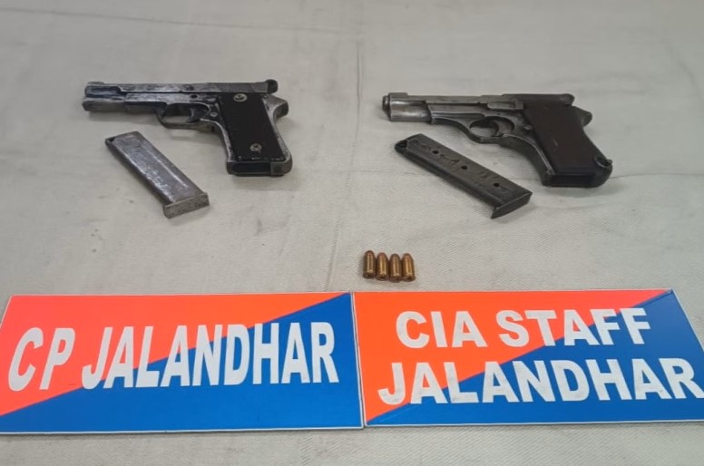 जालंधर में गैंगस्टरों पर पुलिस का शिकंजा, CIA ने दो आरोपियों को हथियारों समेत पकड़ा