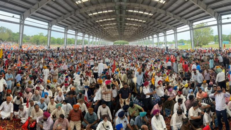 चंडीगढ़ में डीए को लेकर कर्मचारियों का शक्ति प्रदर्शन, पंजाब सरकार के खिलाफ हजारों कर्मचारी-पेंशनर एक मंच पर