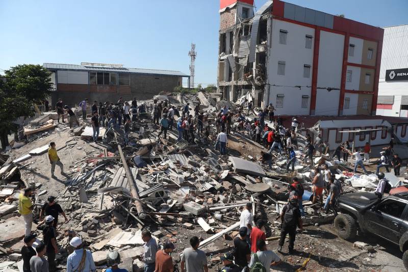 कोलंबिया में 7.4 तीव्रता के भूकंप ने मचाई तबाही, 132 की मौत; 570 से ज्यादा घायल, सैकड़ों इमारतें क्षतिग्रस्त