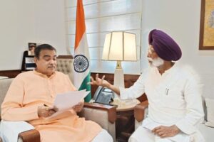 साहनेवाल की एक्सप्रेसवे कनेक्टिविटी से लेकर कोटला शमशपुर अंडरपास तक, सांसद अमर सिंह ने गडकरी के सामने उठाए अहम मुद्दे