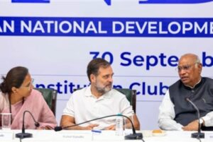 EVM से बैलेट पेपर तक लौटने की मांग, SIR पर भी विपक्ष सख्त; खरगे ने INDIA गठबंधन के सामने रखीं 5 बड़ी बातें