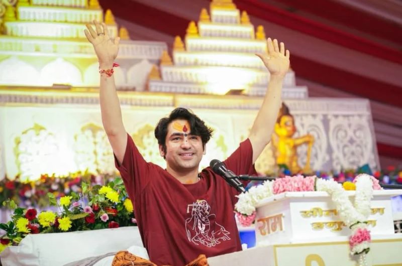 लुधियाना में हनुमंत कथा के मंच से धीरेंद्र शास्त्री का संदेश, बोले- धर्म के साथ सेवा को भी बनाएं जीवन का हिस्सा