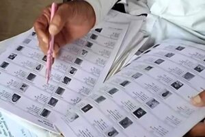 पश्चिम बंगाल में SIR के बाद 37 लाख नामों पर अटकी सुनवाई, ECI ने ट्रिब्यूनल बढ़ाने का प्रस्ताव रखा