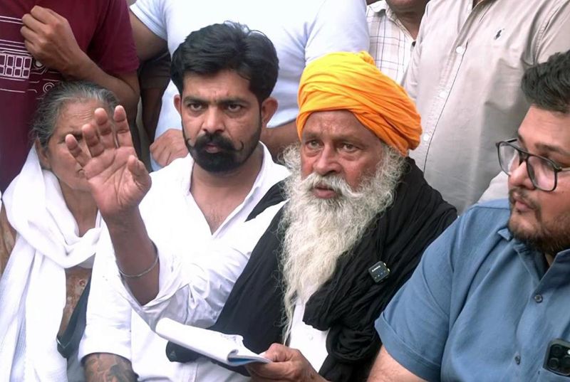 परविंदर झोटा की मौत के बाद इंसाफ की मांग तेज, पिता बोले- बेटे की कुर्बानी से कई परिवारों को मिल सकती है नई जिंदगी