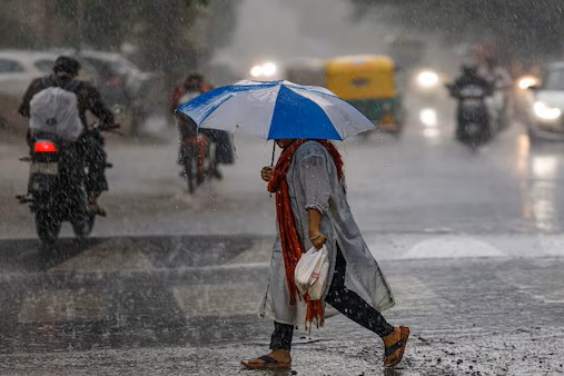 पंजाब में मौसम लेगा करवट, 24-25 अक्टूबर को हल्की बारिश के आसार; तापमान में गिरावट से बढ़ेगी ठंड