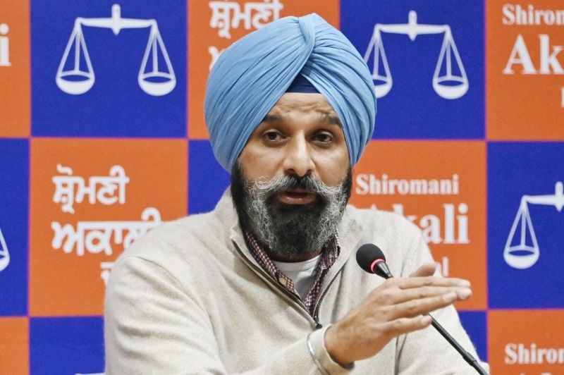 पंजाब की सियासत में फिर क्यों अहम होंगे बिक्रम मजीठिया? चुनाव से पहले 10 साल पुराने विवादों ने बढ़ाई हलचल